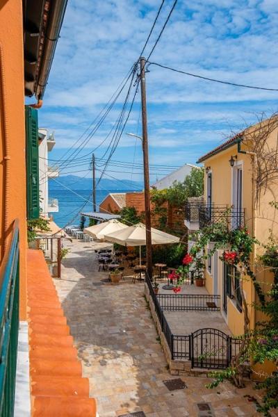 Апартаменты Alekos House Longos  Экстерьер фото